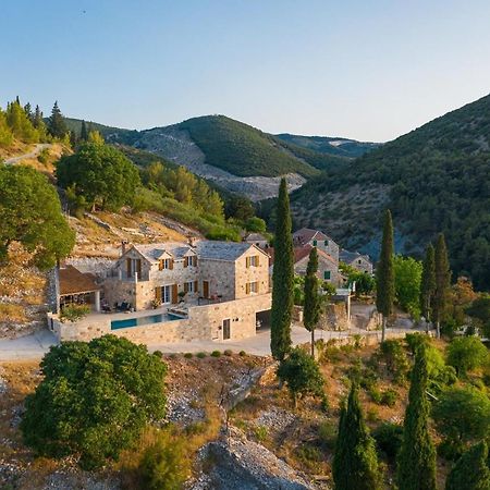New Villa Ani! Traditional And Luxurious 4-Bedroom Villa With Heated Pool And Sea Views Postira Bagian luar foto